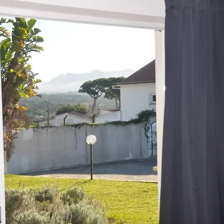 Casa Com Vista Serra De Sintra Casa de Férias *